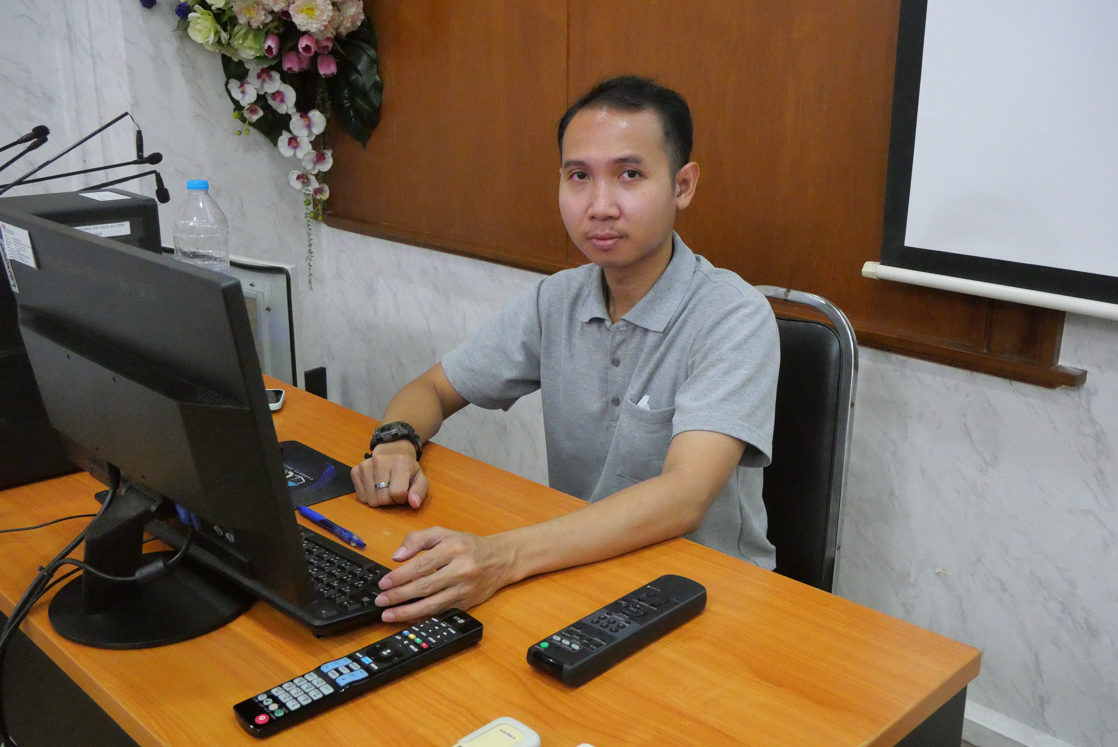 title - รองเลขาธิการ ส.ป.ก. เปิดการประชุมการสร้างความรู้ความเข้าใจ เรื่อง การคัดเลือกบุคคลให้ได้รับเงินเพิ่มสำหรับตำแหน่งที่มีเหตุพิเศษ ตำแหน่งนิติกร (พ.ต.ก.) สังกัด ส.ป.ก. ประจำปีงบประมาณ พ.ศ. 2569 